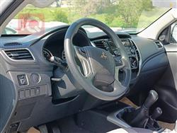 میتسوبیشی L200